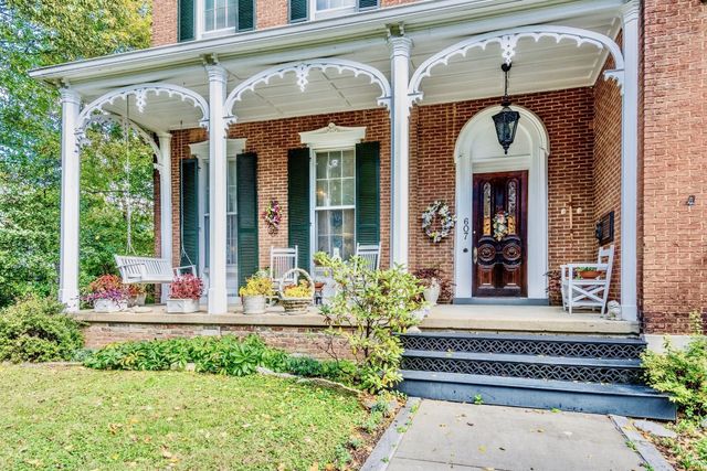 607 N 2nd St, N, Clarksville, TN 37040
