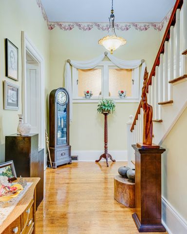 607 N 2nd St, N, Clarksville, TN 37040