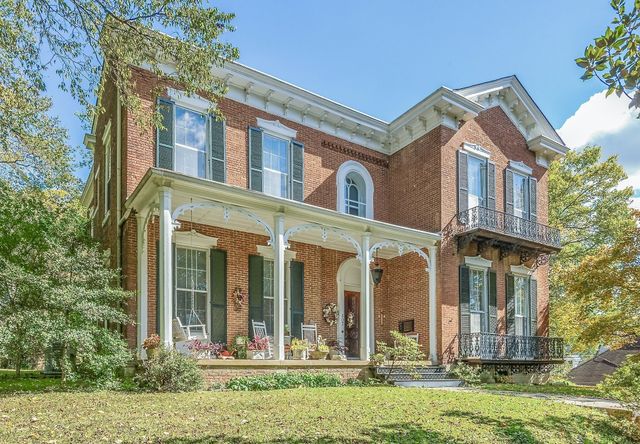 607 N 2nd St, N, Clarksville, TN 37040