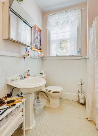 607 N 2nd St, N, Clarksville, TN 37040