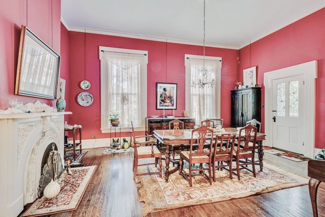 607 N 2nd St, N, Clarksville, TN 37040