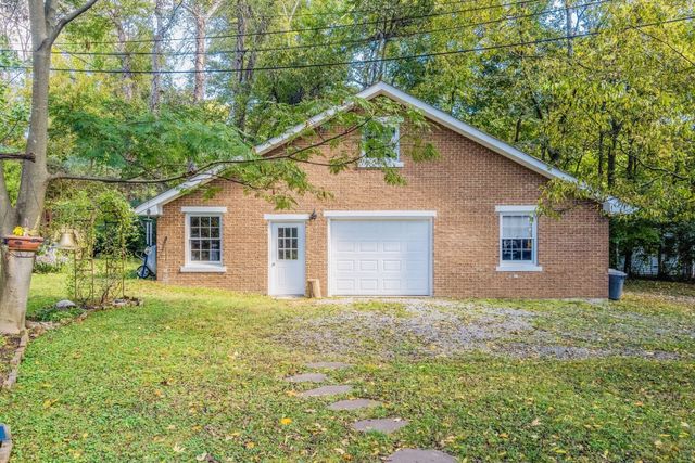 607 N 2nd St, N, Clarksville, TN 37040