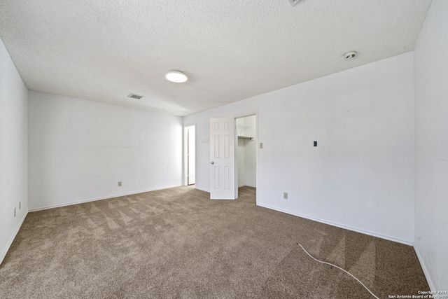 2913 CANDLEBERRY DR, Schertz, TX 78154