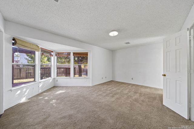 2913 CANDLEBERRY DR, Schertz, TX 78154