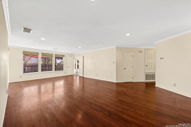 2913 CANDLEBERRY DR, Schertz, TX 78154