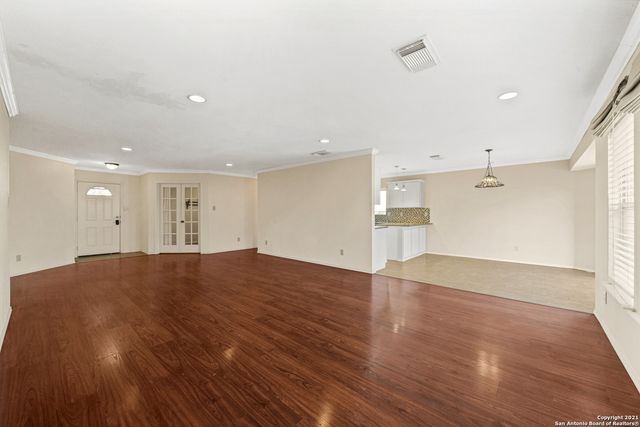 2913 CANDLEBERRY DR, Schertz, TX 78154