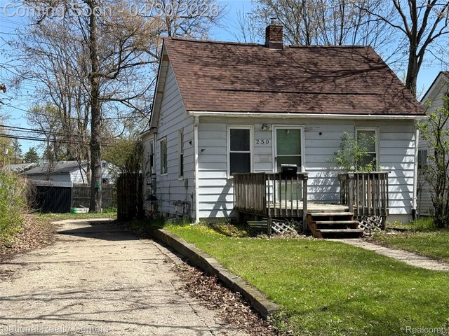 250 W Walton Boulevard, Pontiac, MI 48340