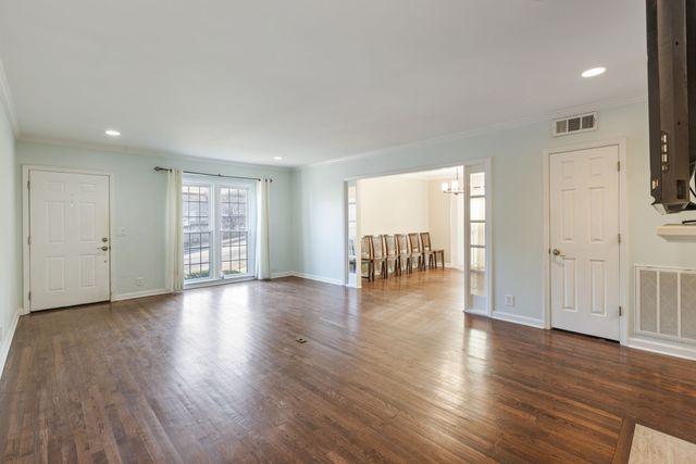 112 Saint Charles Pl, Nashville, TN 37212