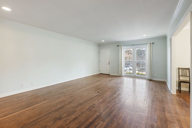 112 Saint Charles Pl, Nashville, TN 37212