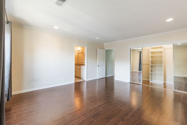 112 Saint Charles Pl, Nashville, TN 37212