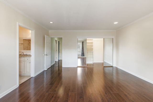 112 Saint Charles Pl, Nashville, TN 37212