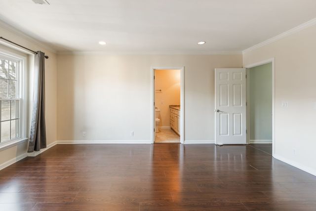 112 Saint Charles Pl, Nashville, TN 37212