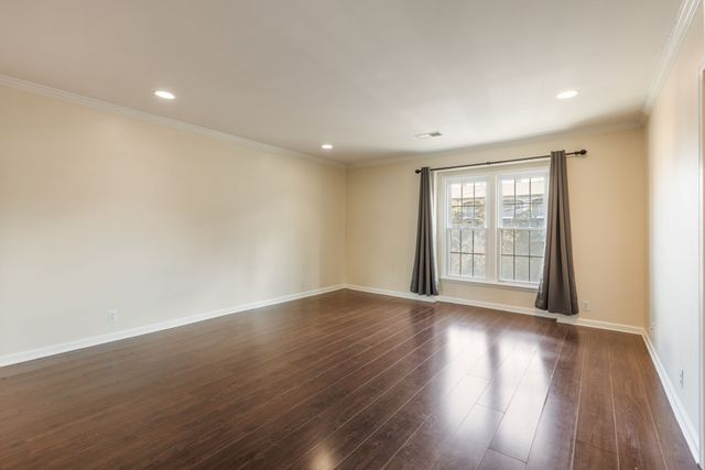 112 Saint Charles Pl, Nashville, TN 37212