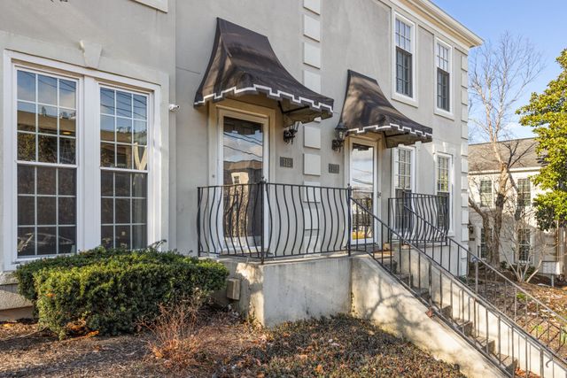 112 Saint Charles Pl, Nashville, TN 37212