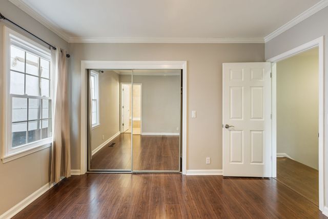 112 Saint Charles Pl, Nashville, TN 37212