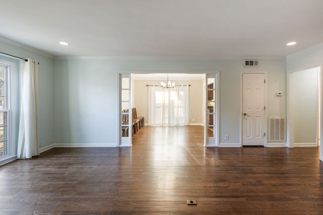 112 Saint Charles Pl, Nashville, TN 37212