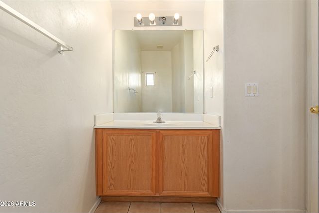 513 W BEAUTIFUL Lane, Phoenix, AZ 85041