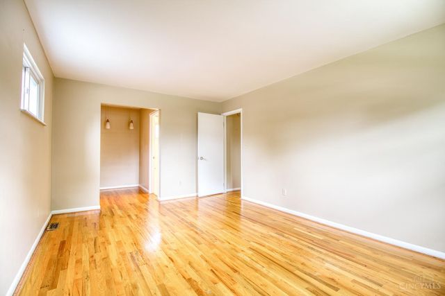 1667 Clemson Circle, Cincinnati, OH 45255