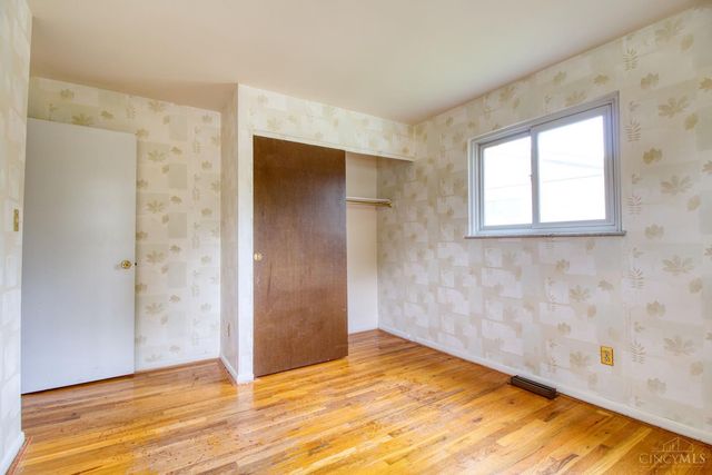 1667 Clemson Circle, Cincinnati, OH 45255