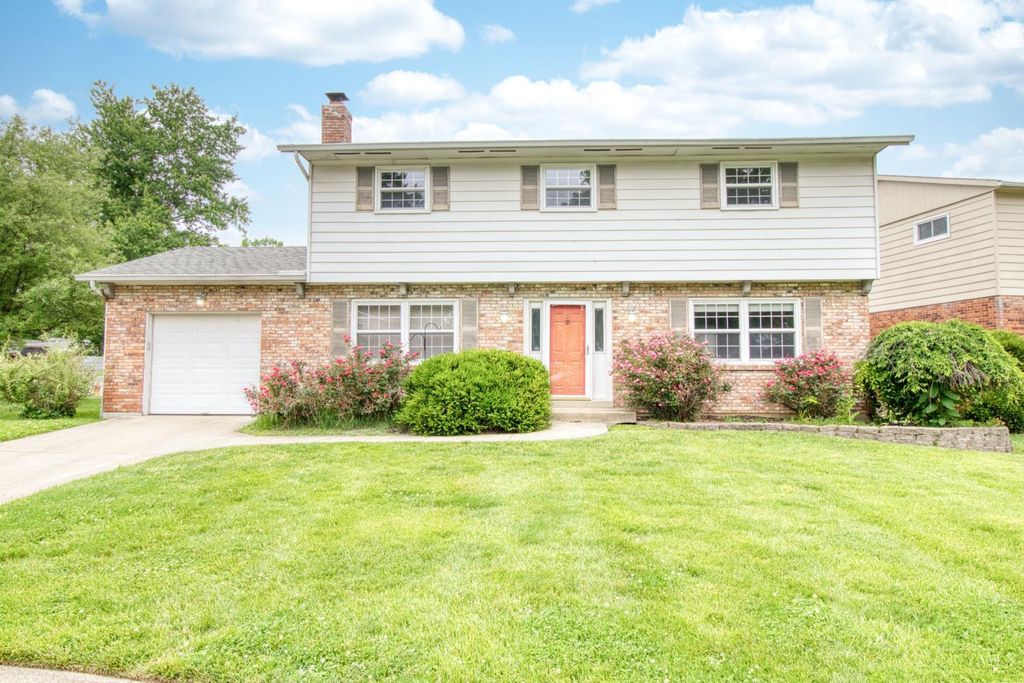 1667 Clemson Circle, Cincinnati, OH 45255