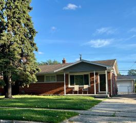 32025 Birchwood St Street, Westland, MI 48186