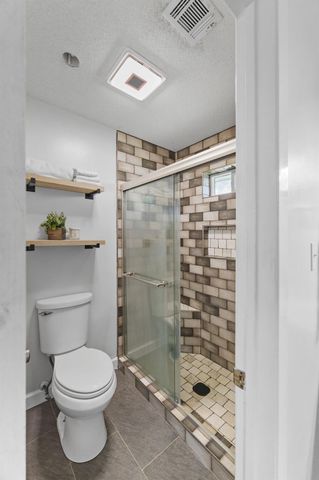 1003 Virginia Street, Edna, TX 77957