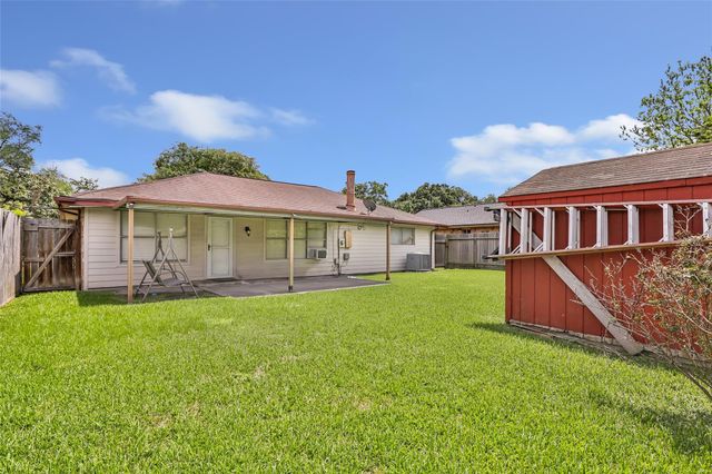 1379 Wrotham Lane, Channelview, TX 77530