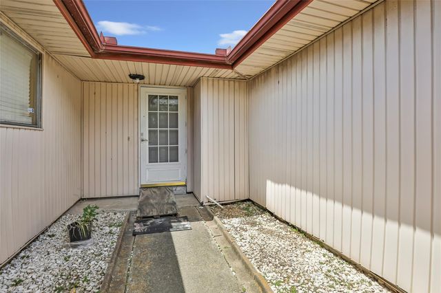 1379 Wrotham Lane, Channelview, TX 77530
