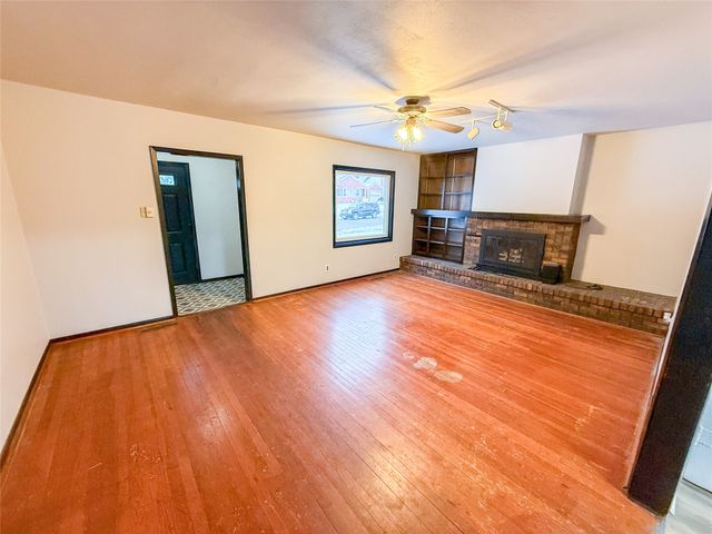 1214 Northwestern Avenue, Ames, IA 50010