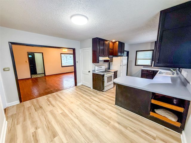 1214 Northwestern Avenue, Ames, IA 50010