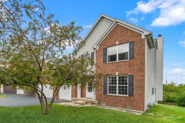 281 Boulder Court, Gilberts, IL 60136