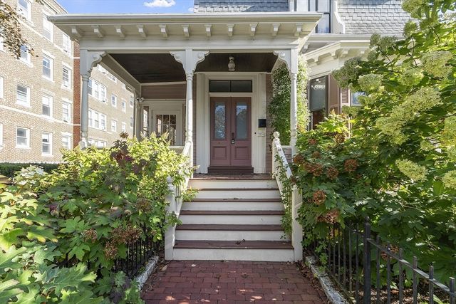 34 Day St, Somerville, MA 02144
