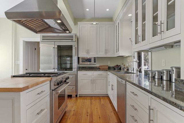 34 Day St, Somerville, MA 02144