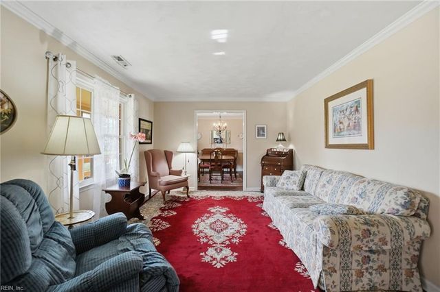 888 Le Cove DR, Virginia Beach, VA 23464