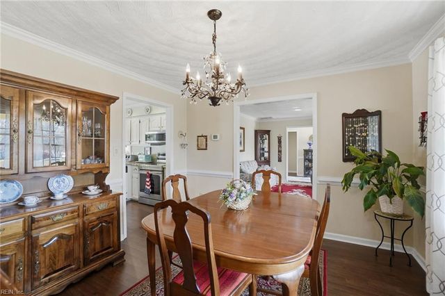 888 Le Cove DR, Virginia Beach, VA 23464