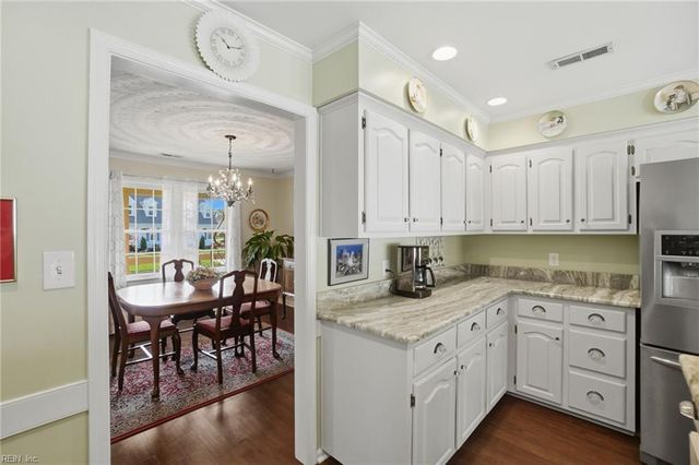 888 Le Cove DR, Virginia Beach, VA 23464