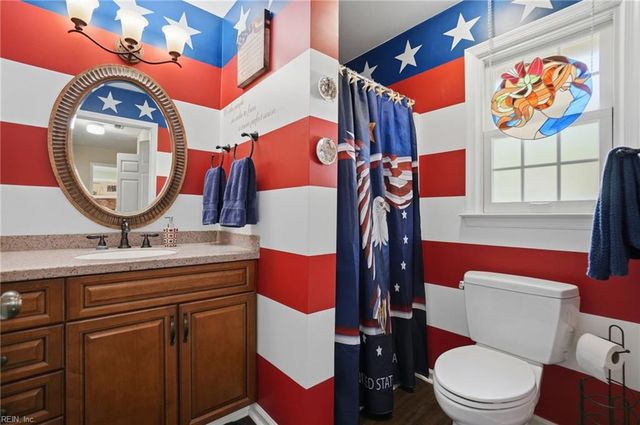 888 Le Cove DR, Virginia Beach, VA 23464