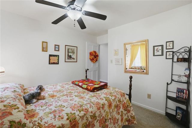 888 Le Cove DR, Virginia Beach, VA 23464