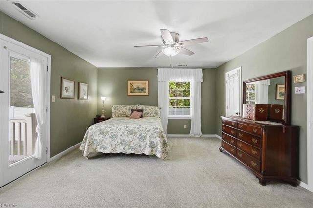 888 Le Cove DR, Virginia Beach, VA 23464