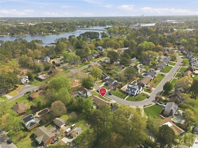 888 Le Cove DR, Virginia Beach, VA 23464