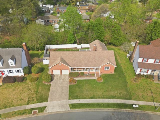 888 Le Cove DR, Virginia Beach, VA 23464