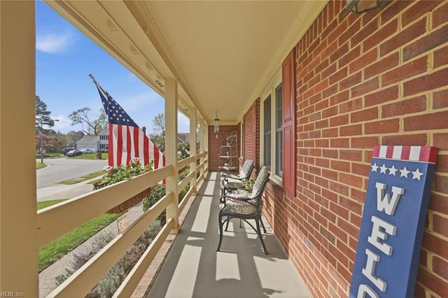 888 Le Cove DR, Virginia Beach, VA 23464