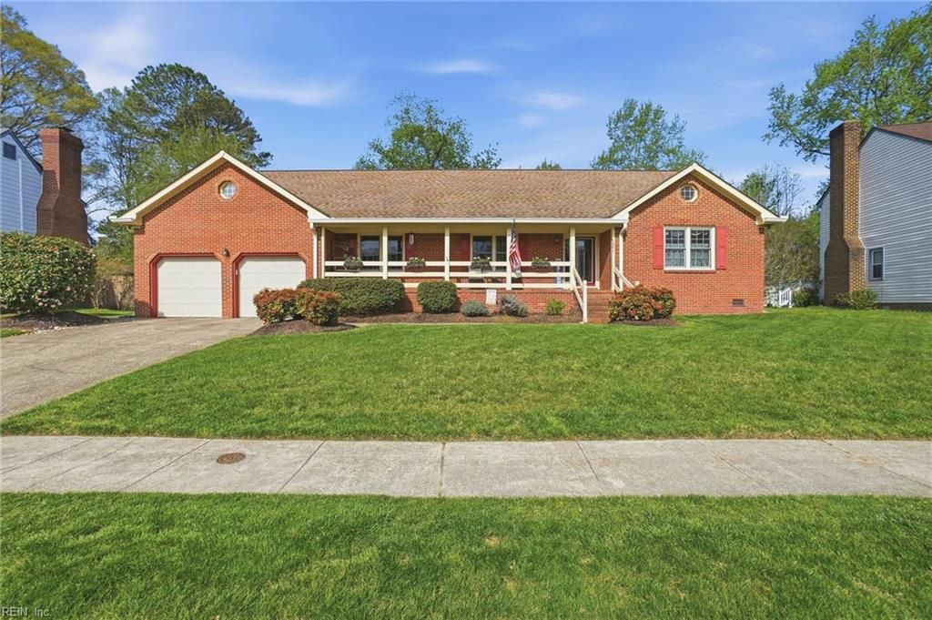 888 Le Cove DR, Virginia Beach, VA 23464