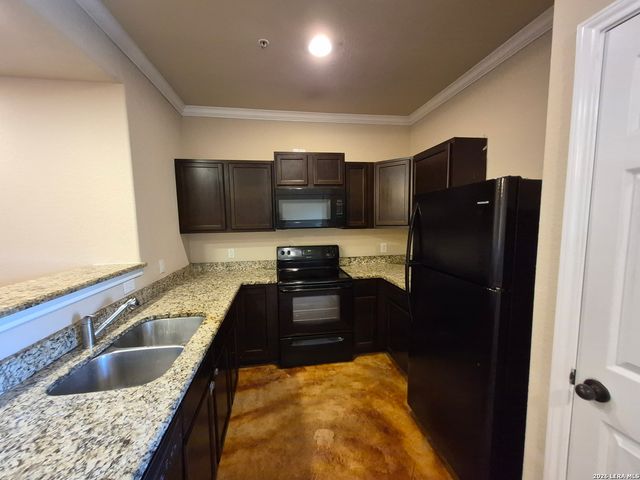 6311 Attucks Lane, San Antonio, TX 78238