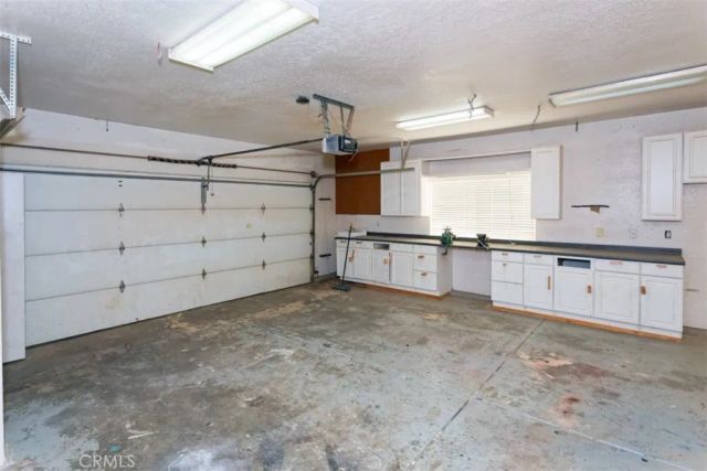 13030 Caspian, Victorville, CA 92395