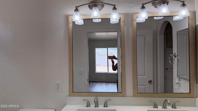 2828 W BOWKER Street, Phoenix, AZ 85041