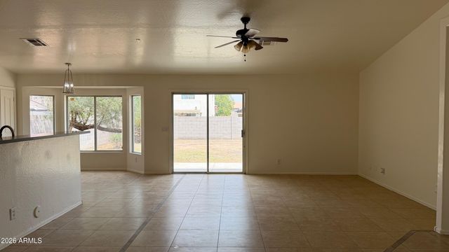 2828 W BOWKER Street, Phoenix, AZ 85041
