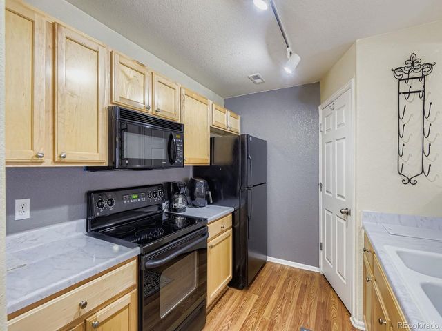 5255 Memphis St 123, Denver, CO 80239