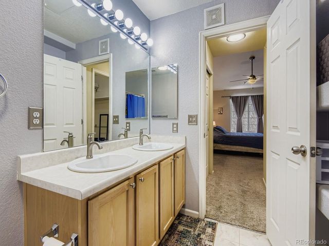 5255 Memphis St 123, Denver, CO 80239