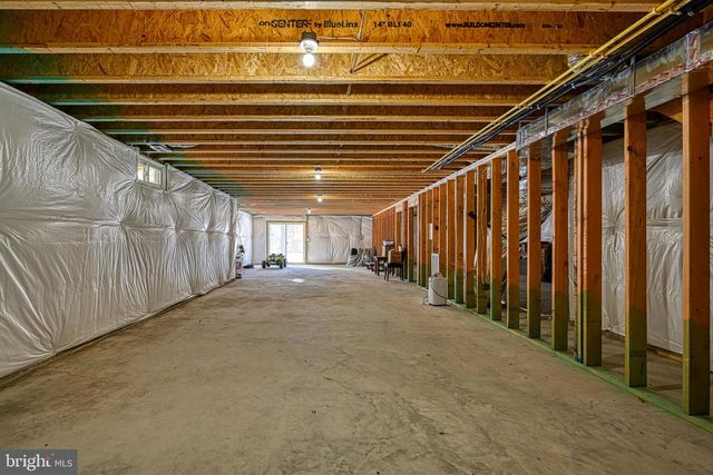 10052 FAIRVIEW RD, Partlow, VA 22534